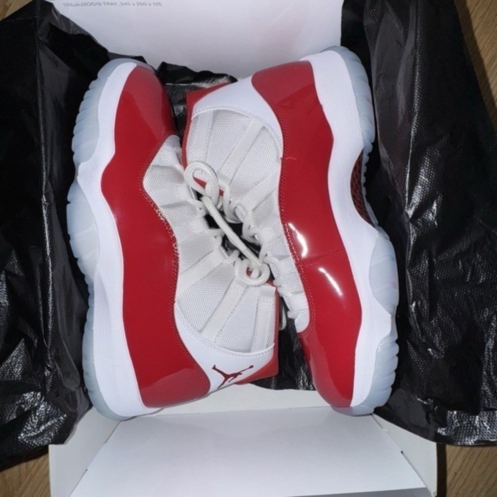 Mens Size 11 Air Jordan 11 Retro High Cherry White/Varsity Red/Black CT8012-116